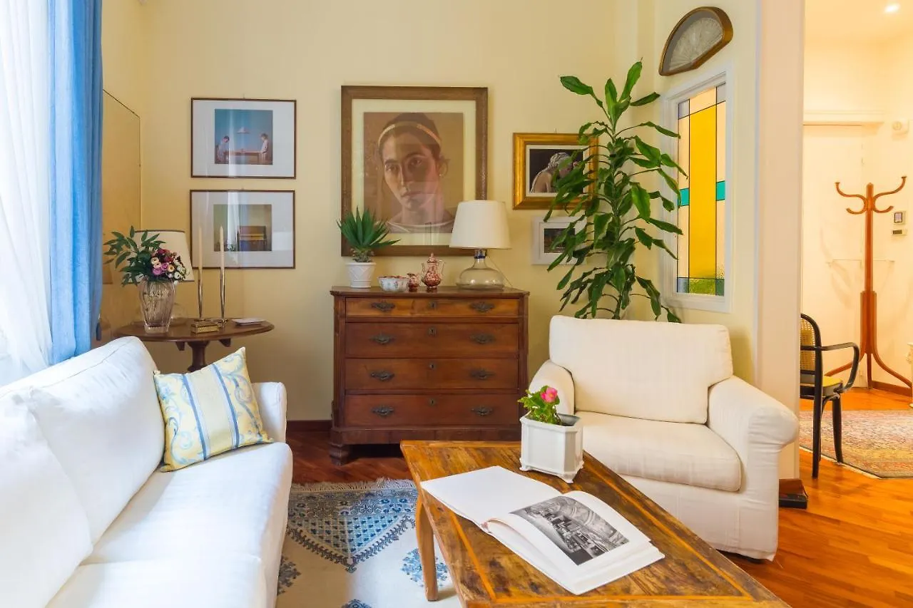 Casa Fiorita Apartment Naples Italy